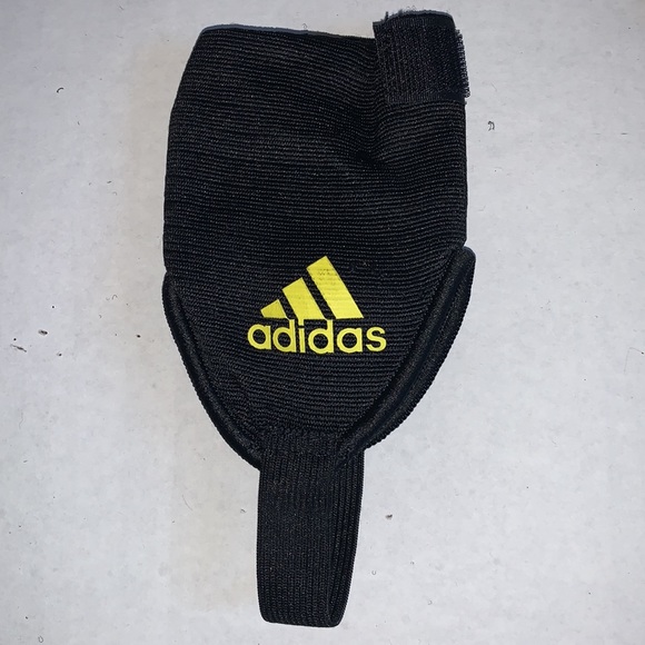 NEW ADIDAS performance Predator Replique DS Shin Guard Silver Gold Large - Picture 6 of 11